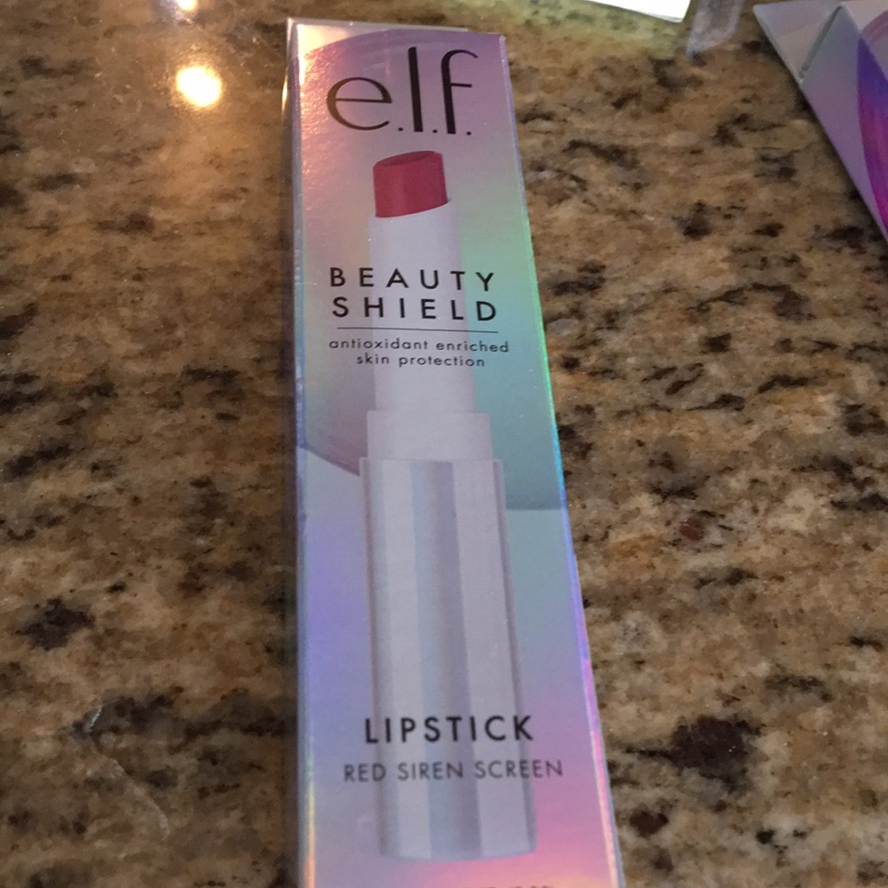 ELF Beauty Shield Lipstick Red Siren Screen Antiox